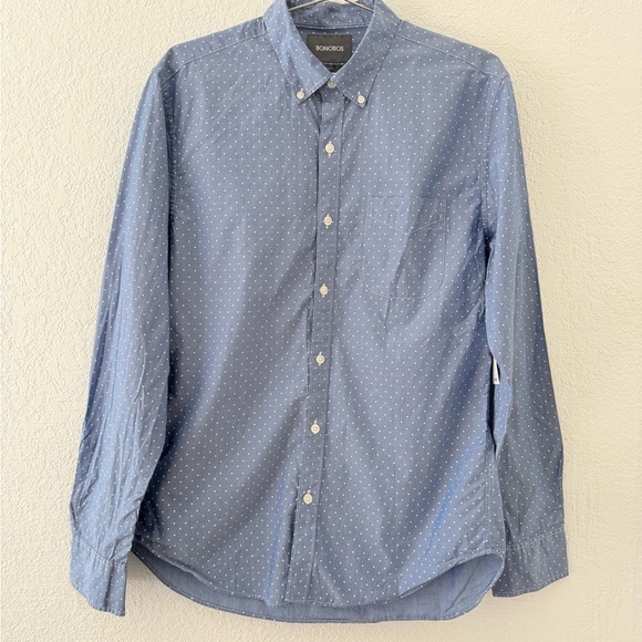 Bonobos Slim Fit Chambray Button Down Shirt Size Medium Polka Dot Blue White - Picture 2 of 10